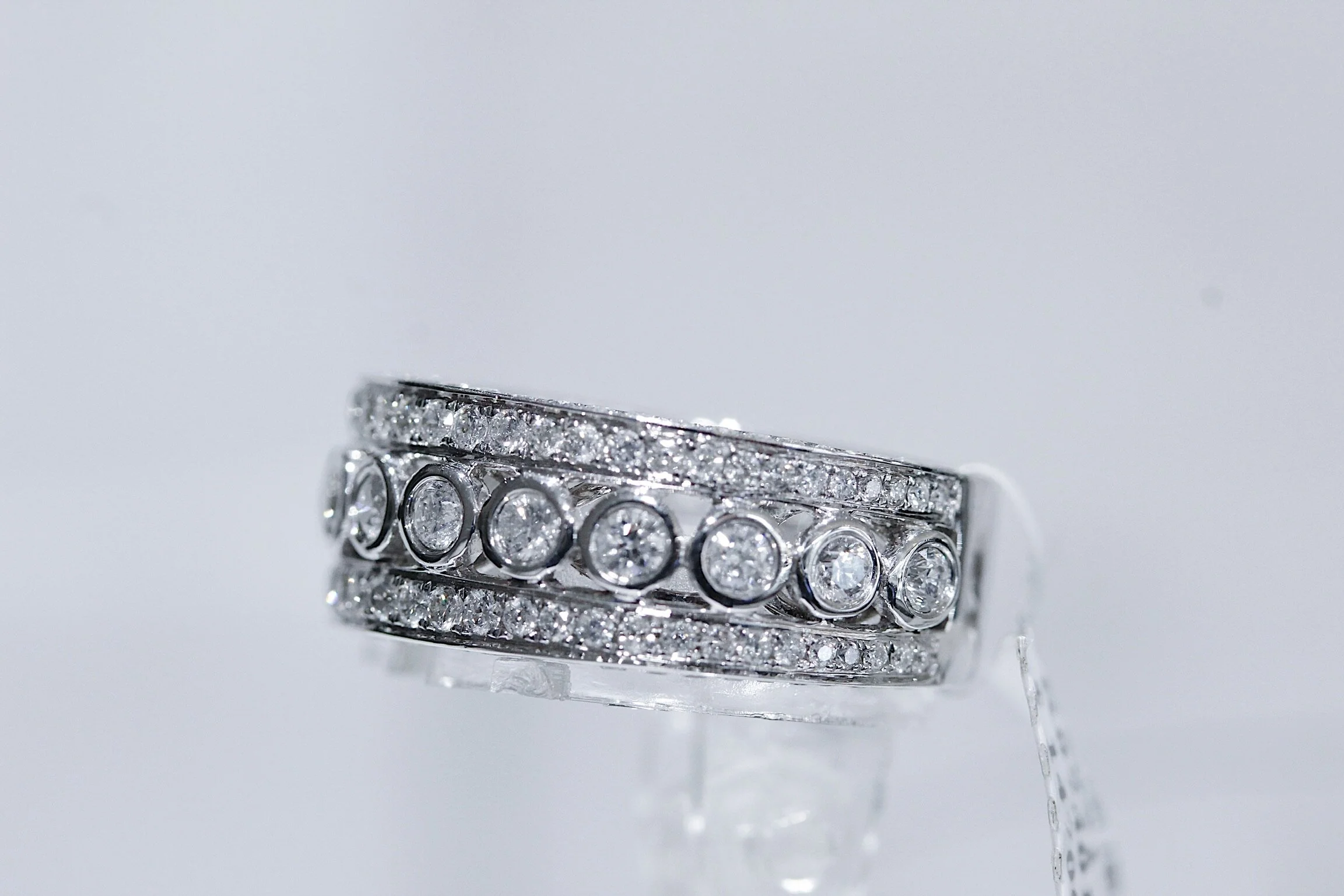 14K White Gold 1.53 Carat Diamond Ring - Image 2