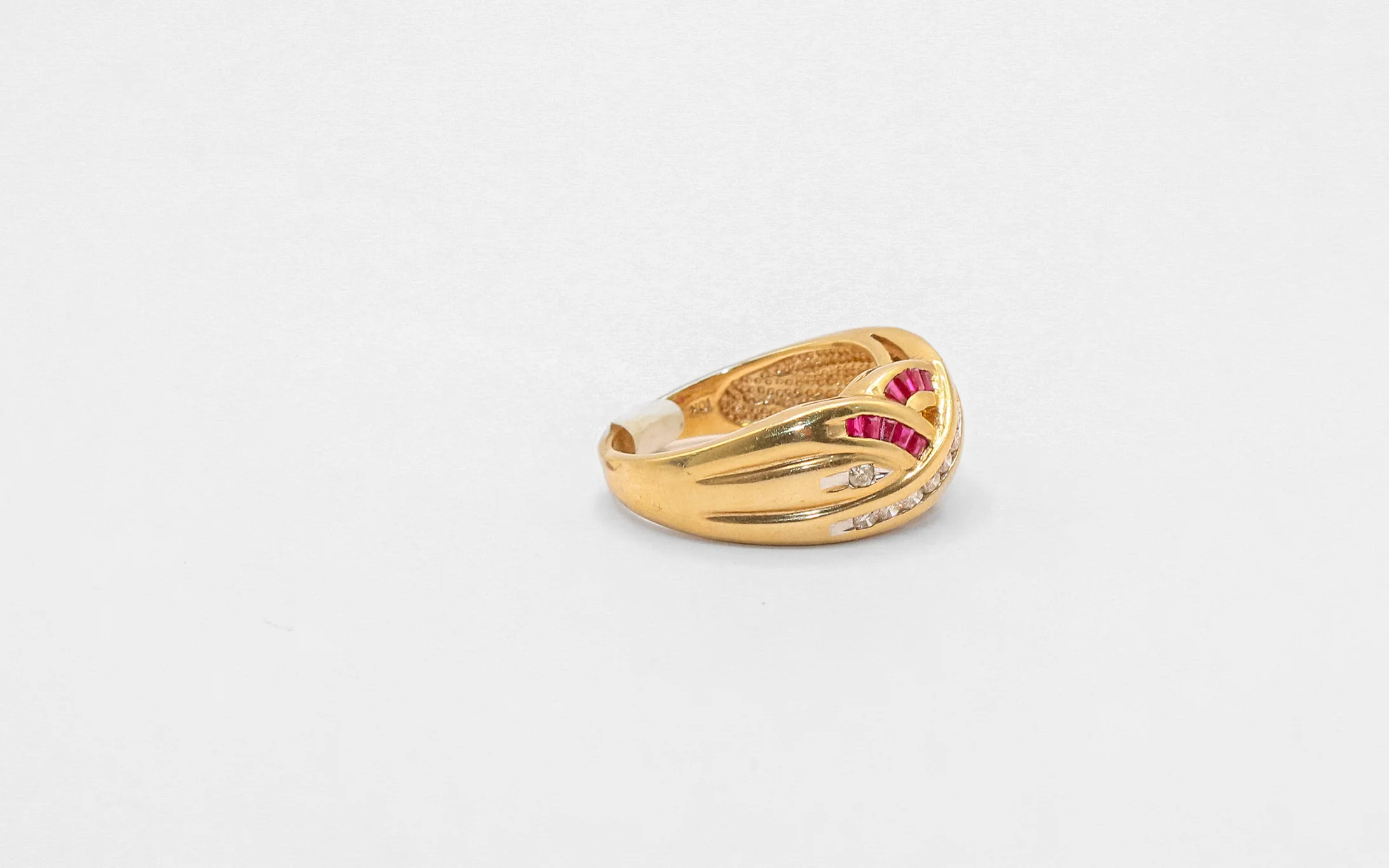 10K Gold Ruby Diamond Ring - Image 2