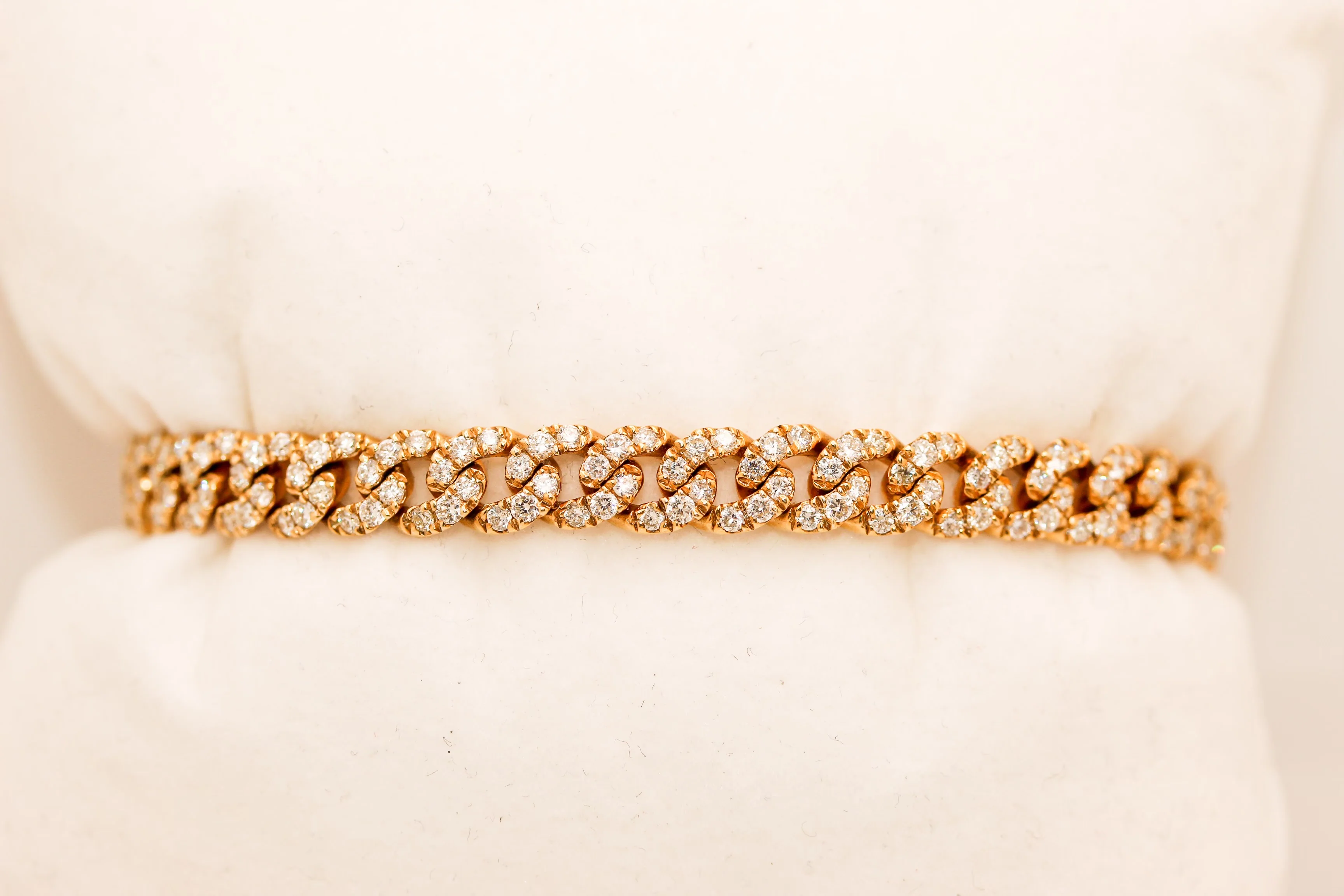 14K Gold 3.70 Carat Diamond Cuban Link Bracelet - Image 2