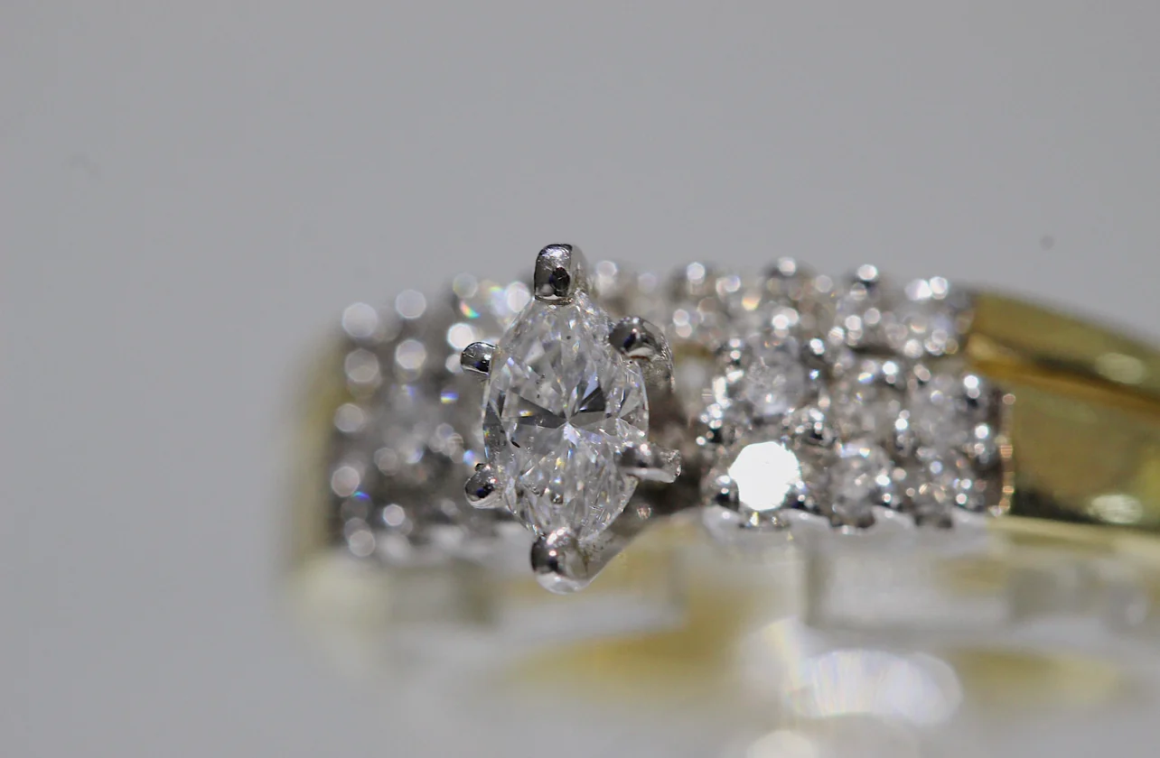 14K Gold 1 Carat Marquis Diamond Engagement Ring - Image 2