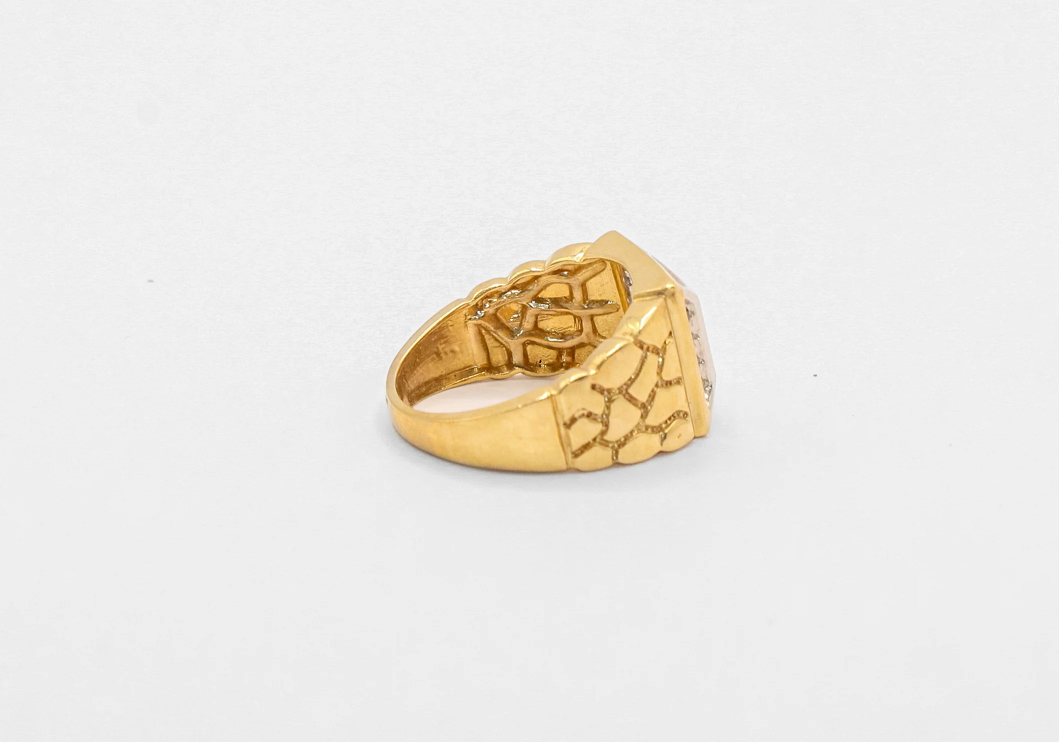 10K Gold Mens Diamond Nugget Ring - Image 2