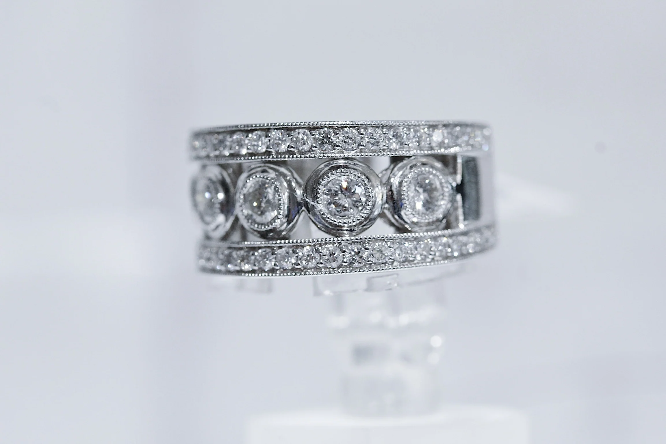 14K White Gold 1.50 - Carat Diamond Ring - Image 3