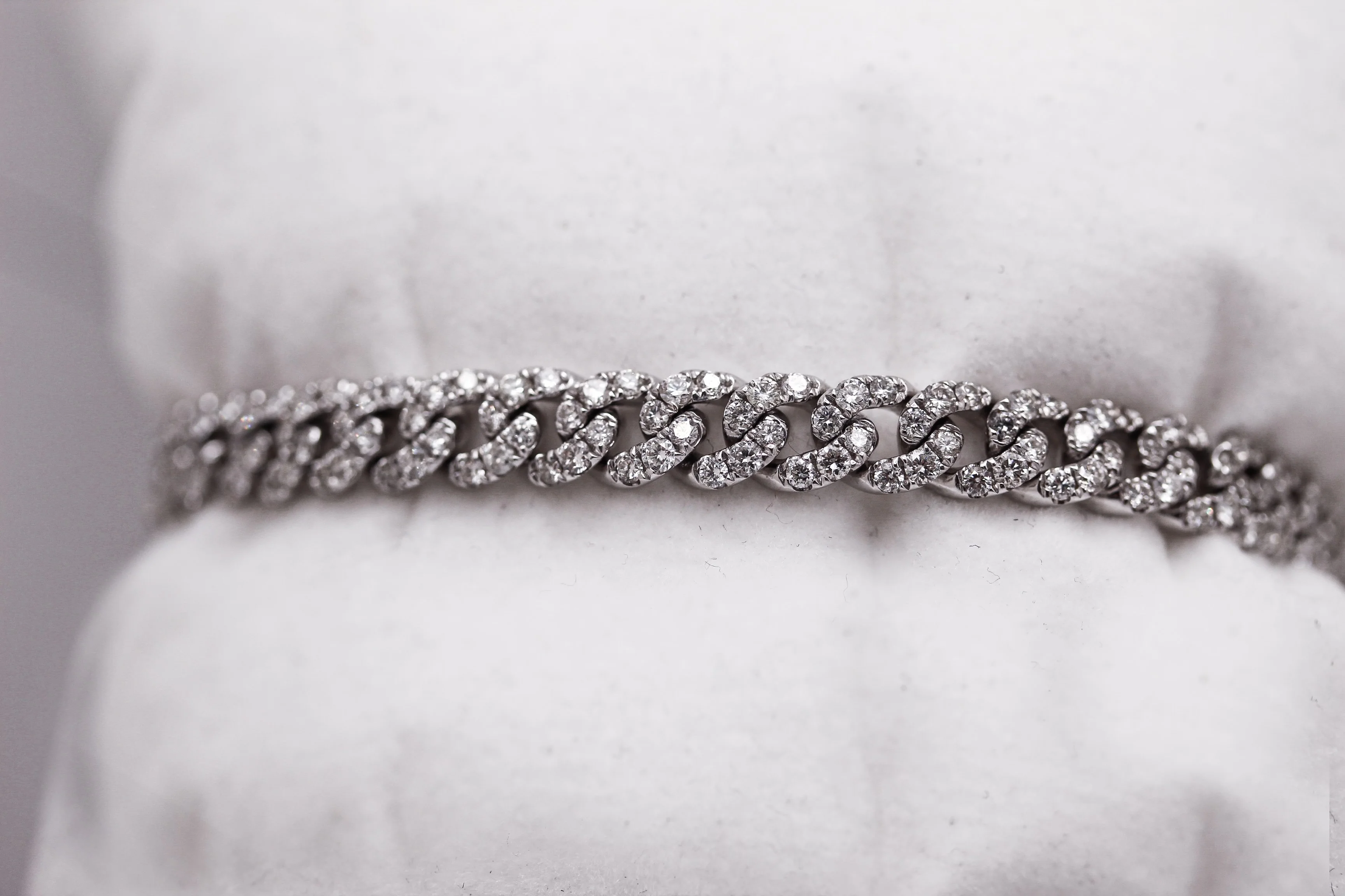 14K White Gold Diamond Cuban Link Bracelet - Image 3