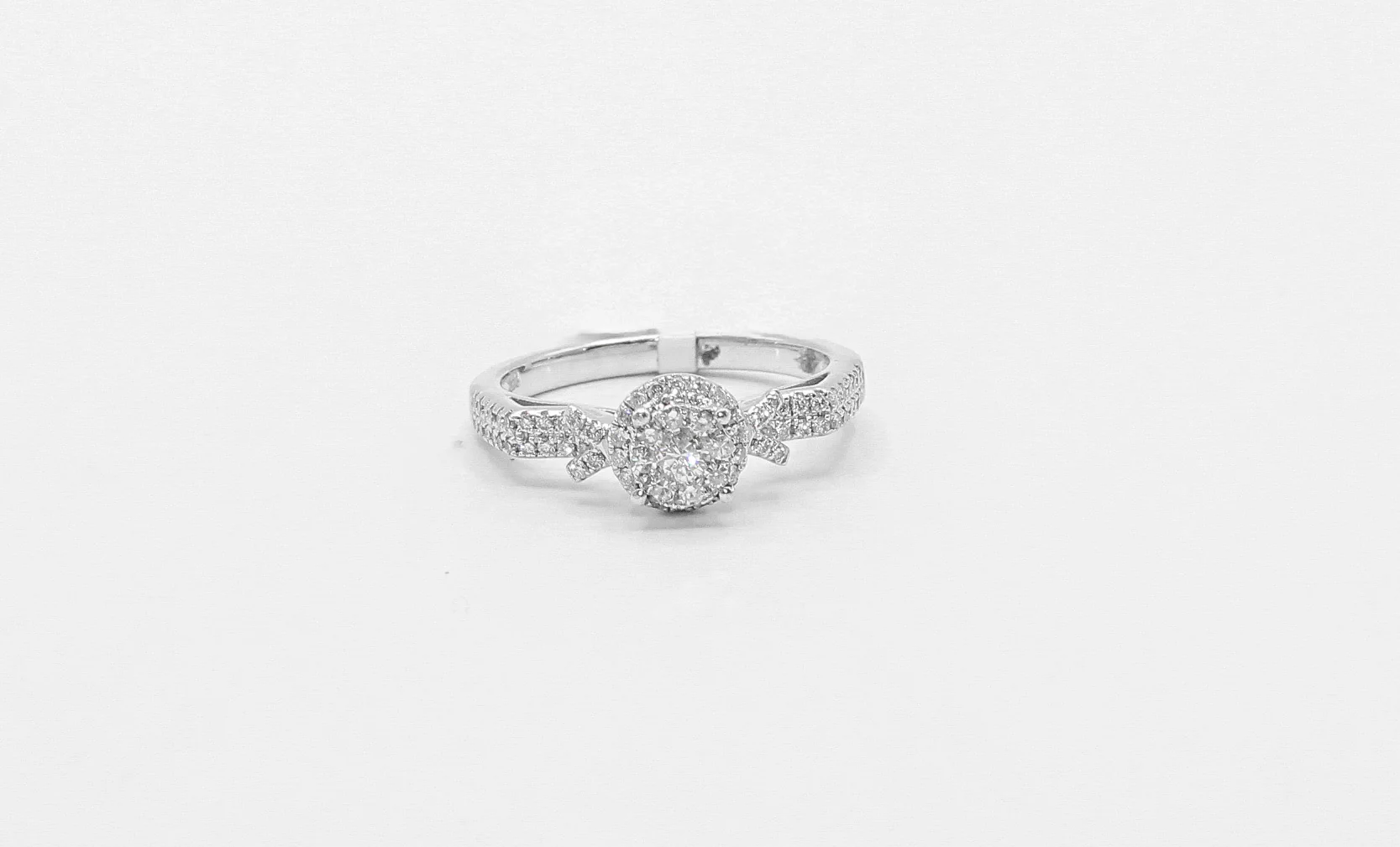 14K White Gold Diamond Ring