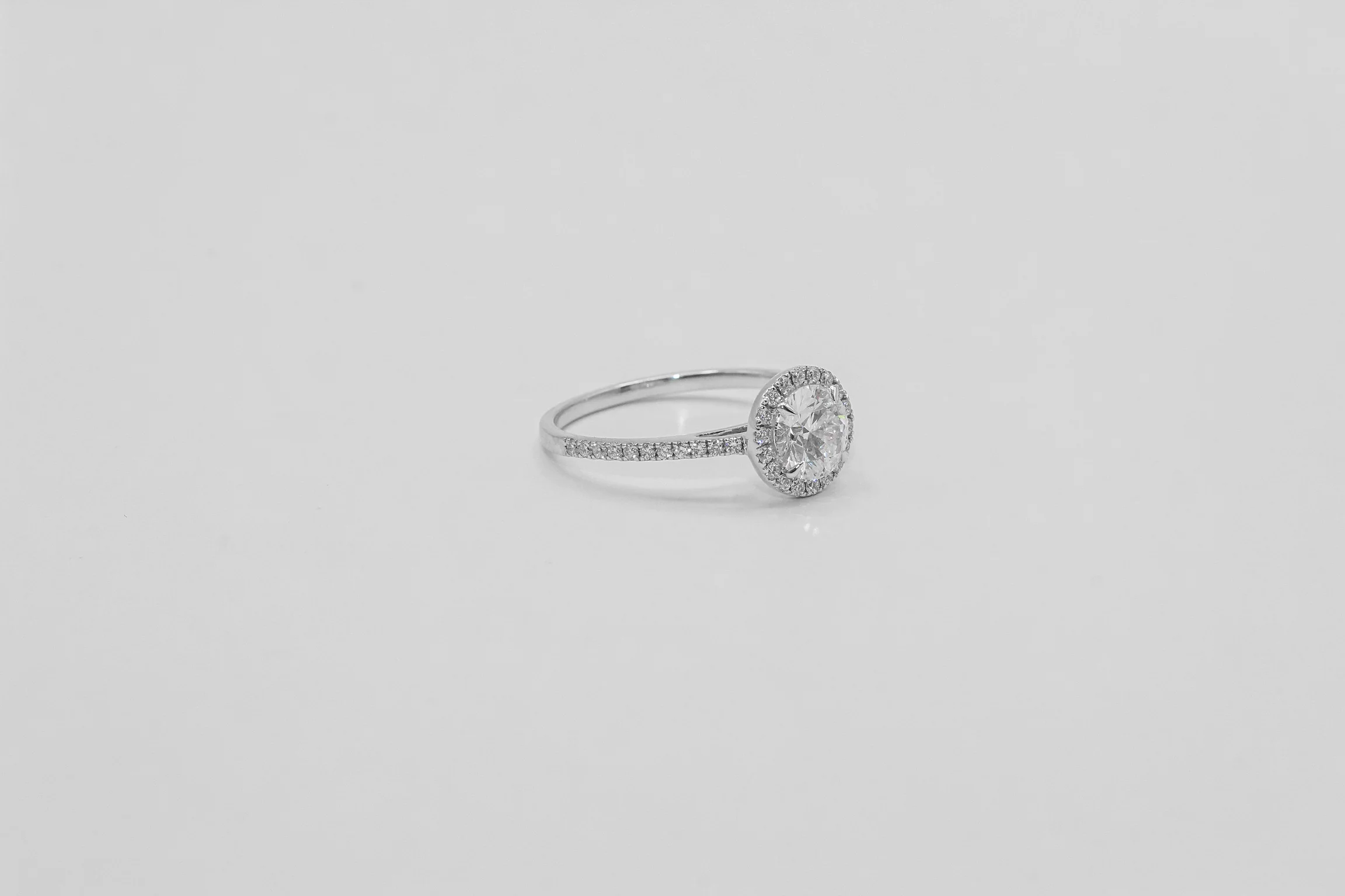 14K White Gold Round Halo Solitaire Ring - Image 2