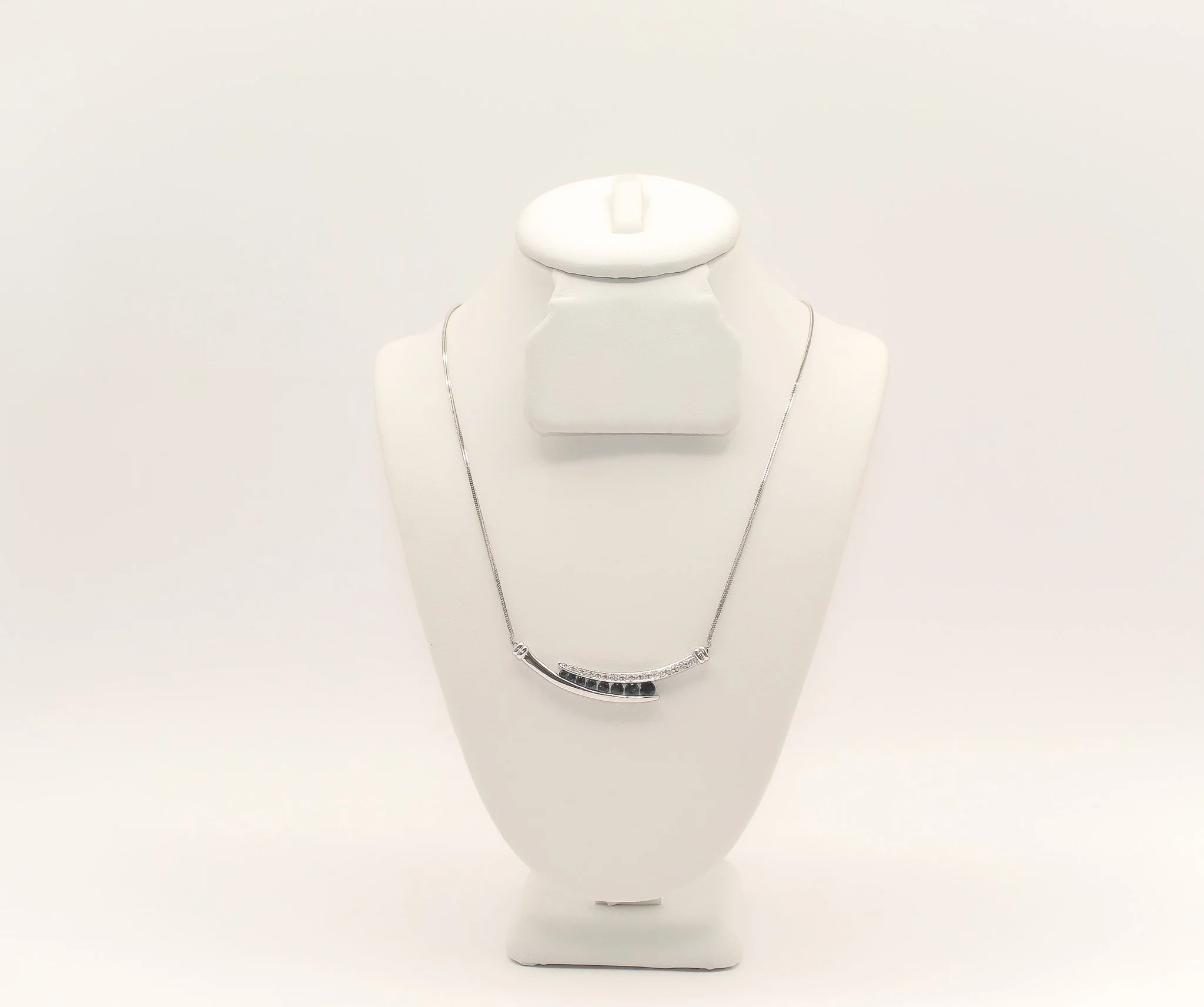 10K White Gold Sapphire Diamond Necklace
