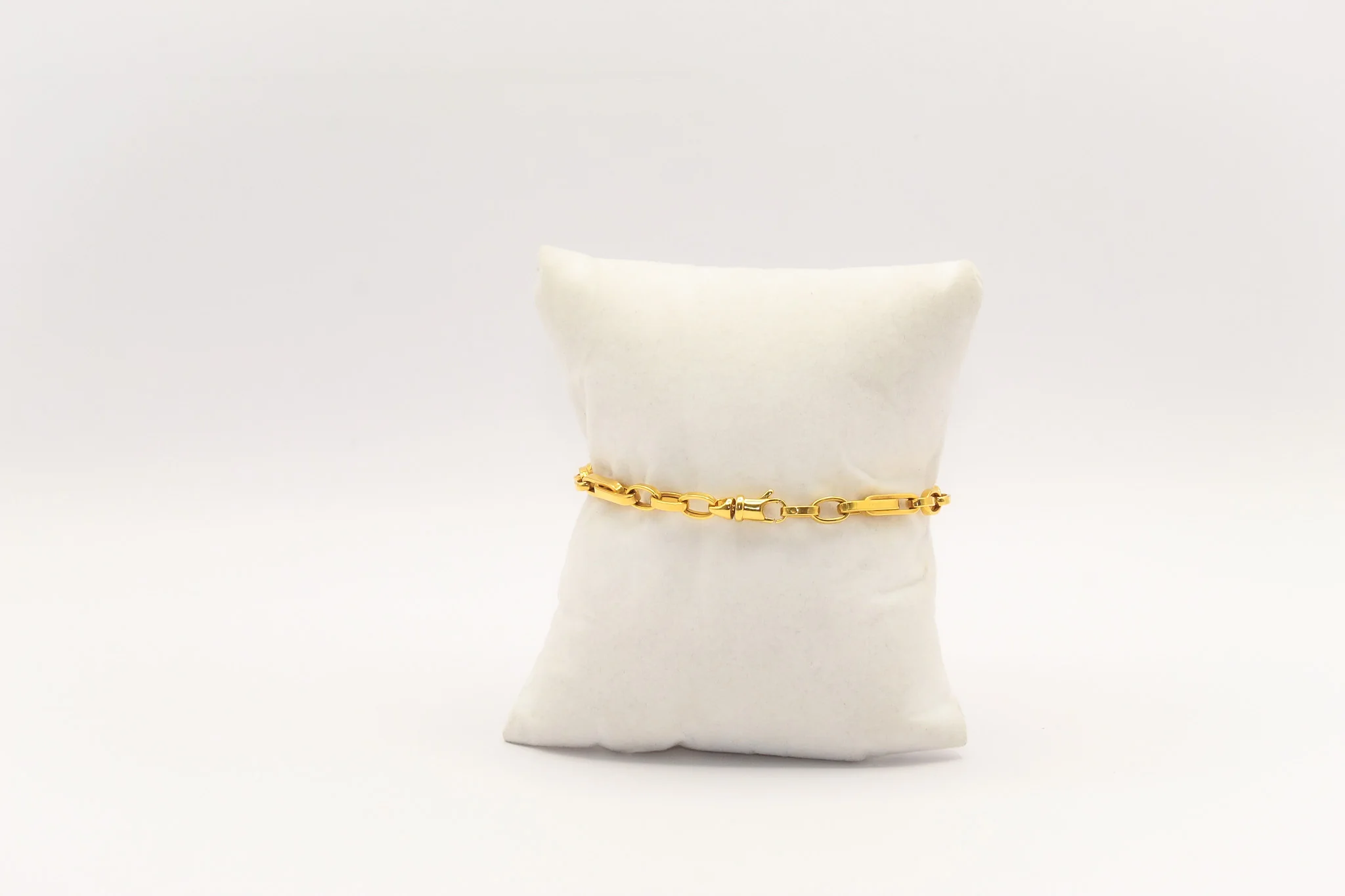 18K Gold Charm Bracelet - Image 3