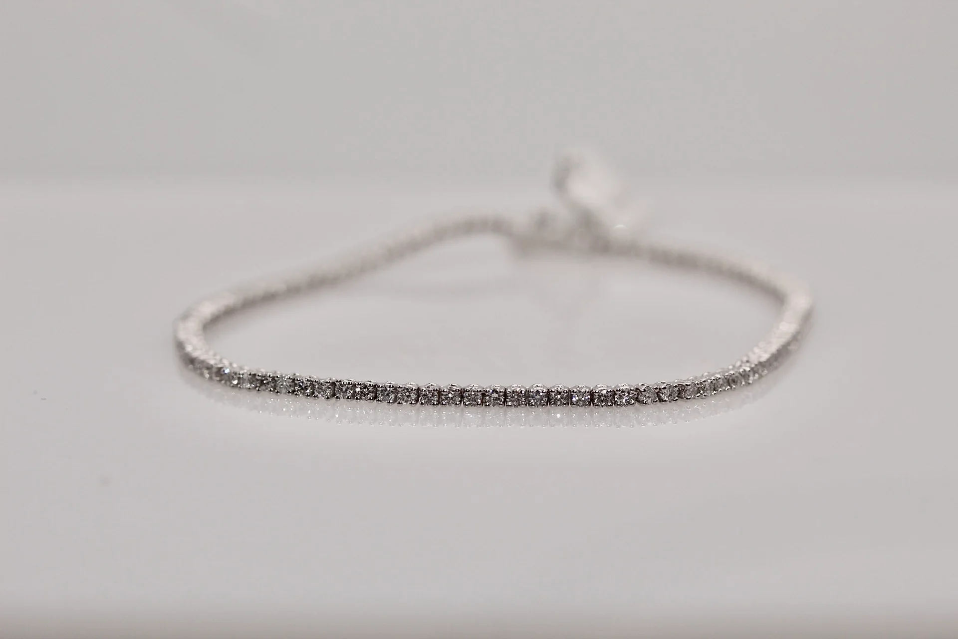 18KW Gold Diamond Tennis Bracelet