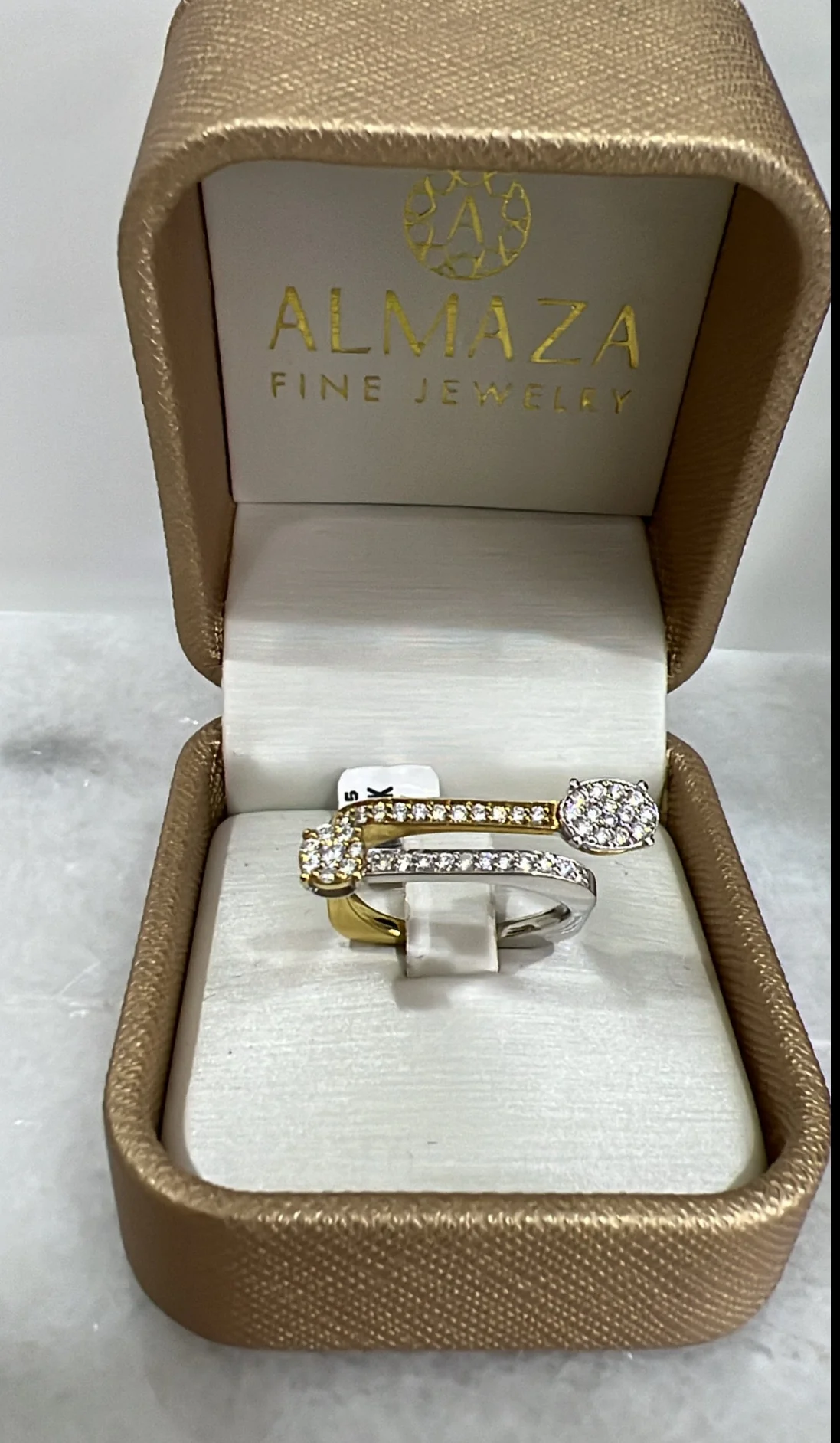 18K Gold Two Tone Diamond Ring - Image 2