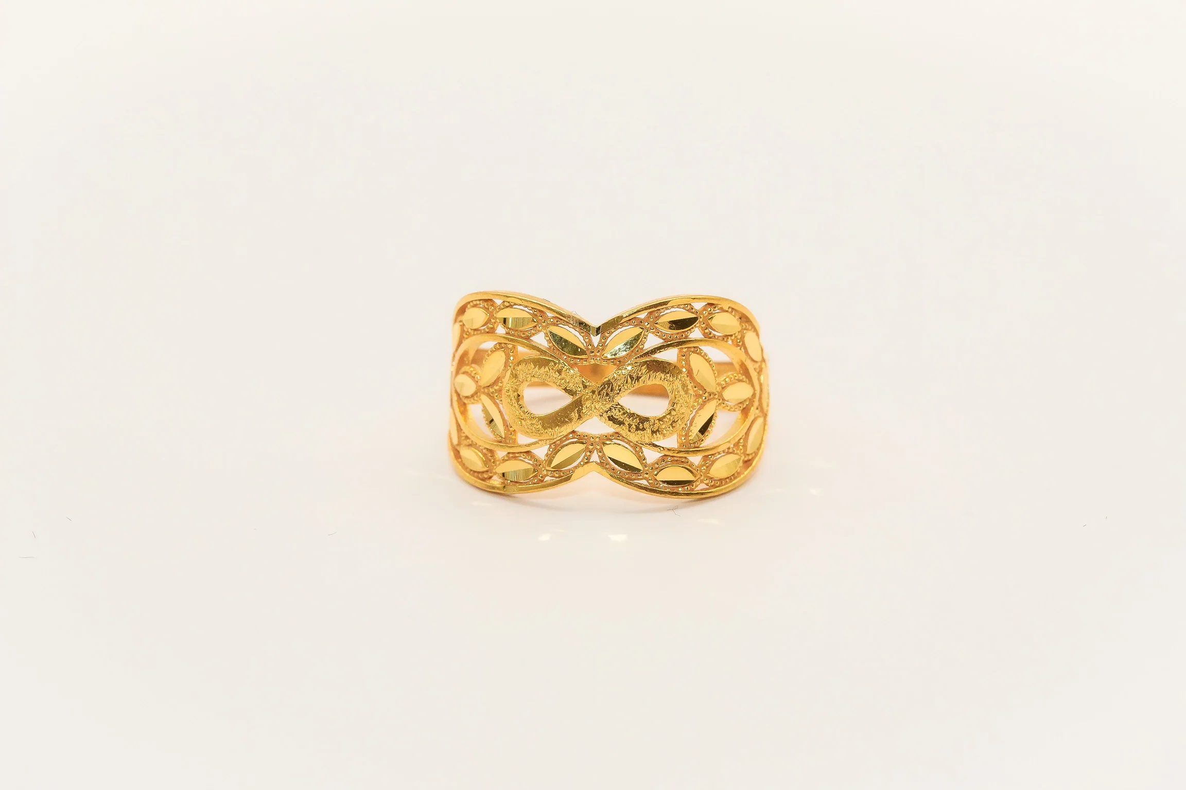 21K Gold Bow Ring