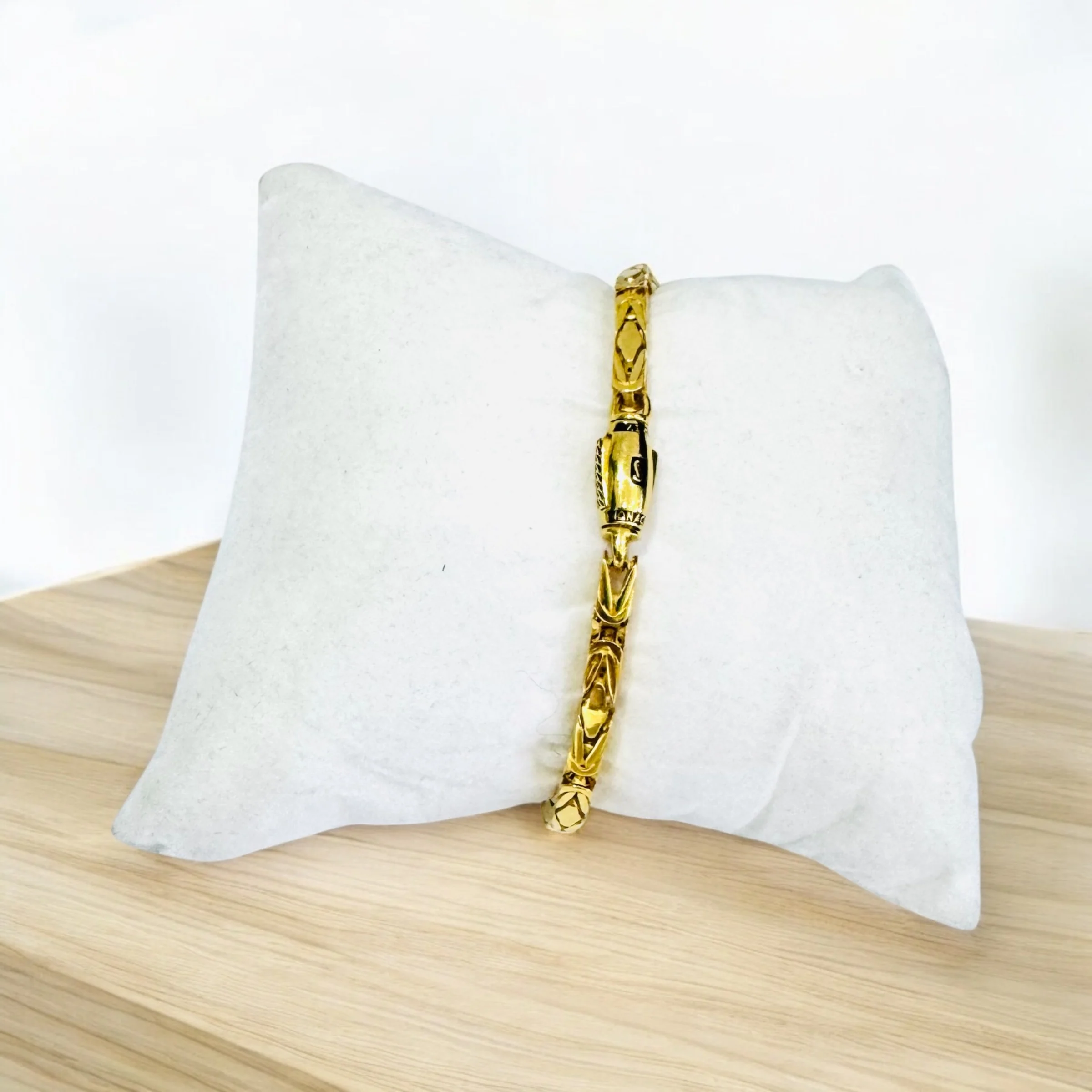 21K Gold Boxed Byzantine Monaco Bracelet