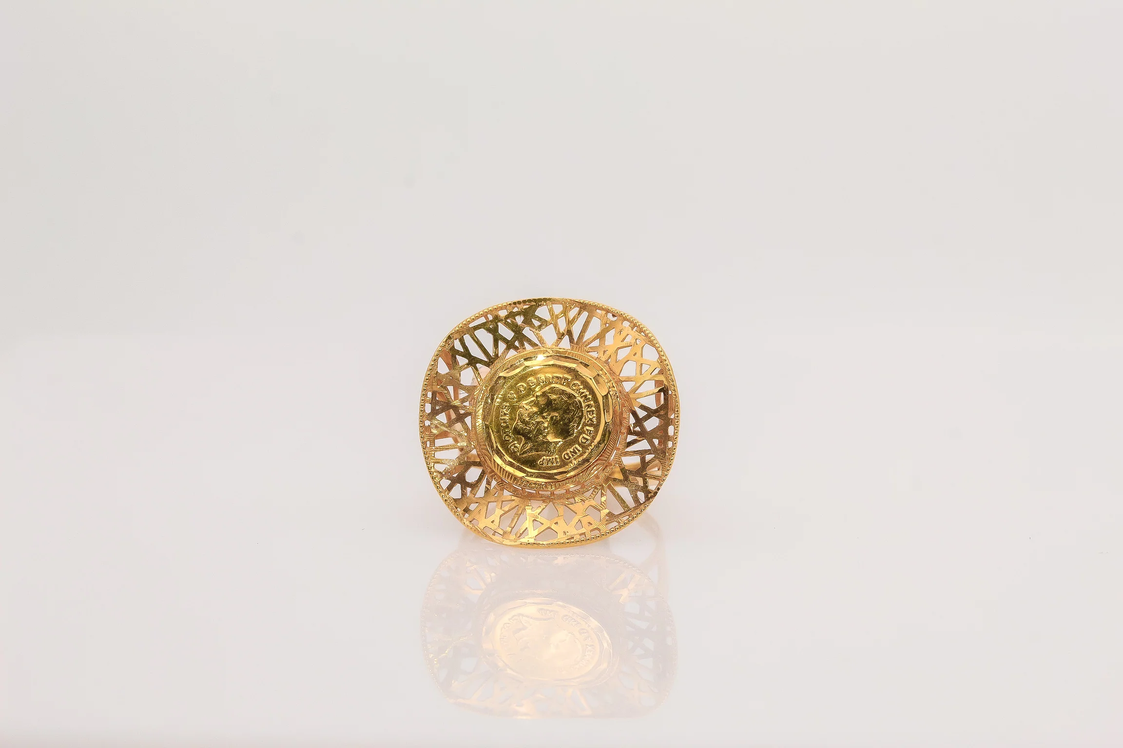 21K Gold Coin Ring - Image 2