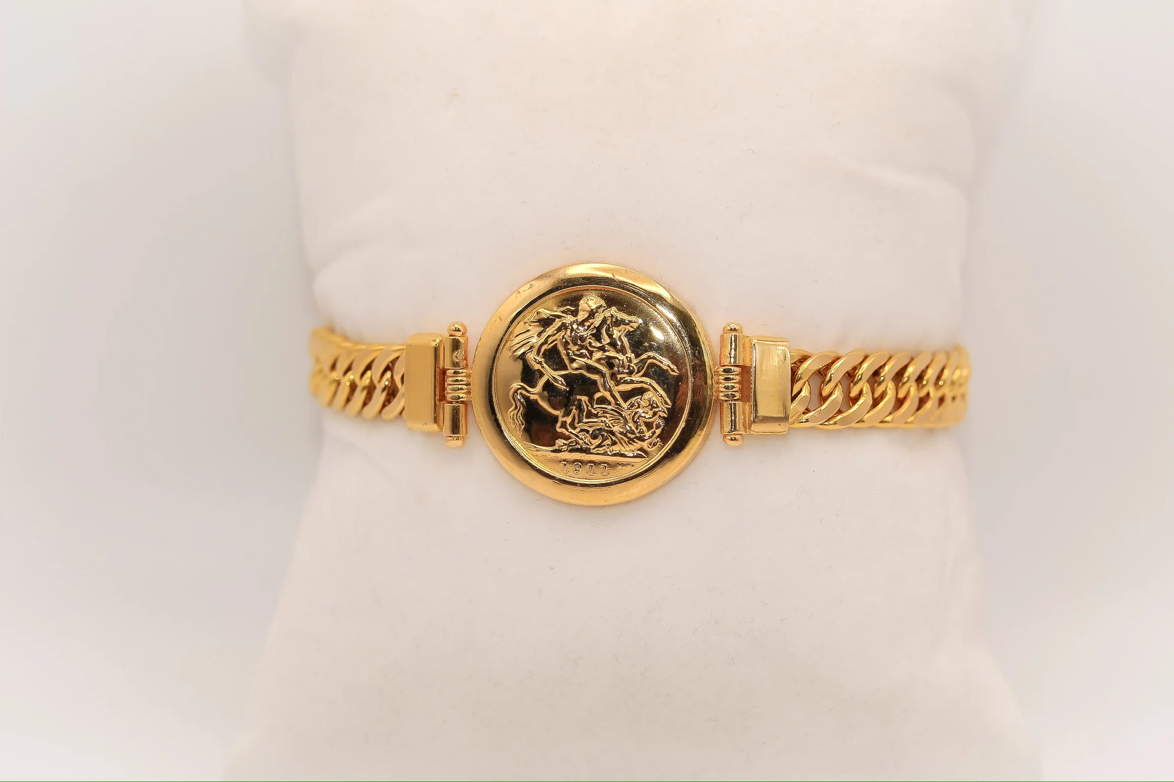 21K Gold English Coin Link Bracelet