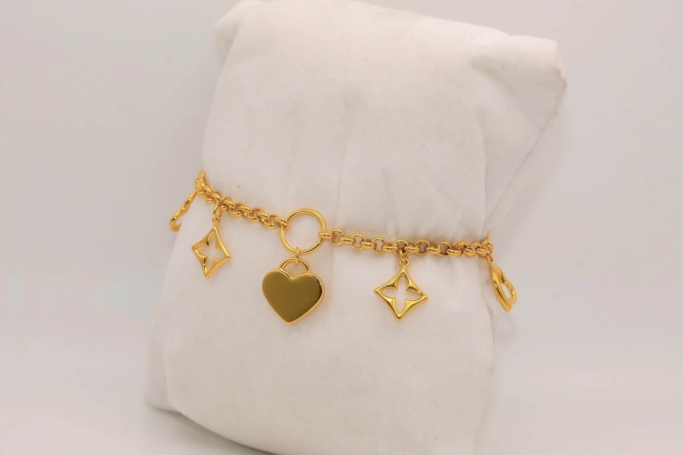 21K Gold Heart Charm Bracelet