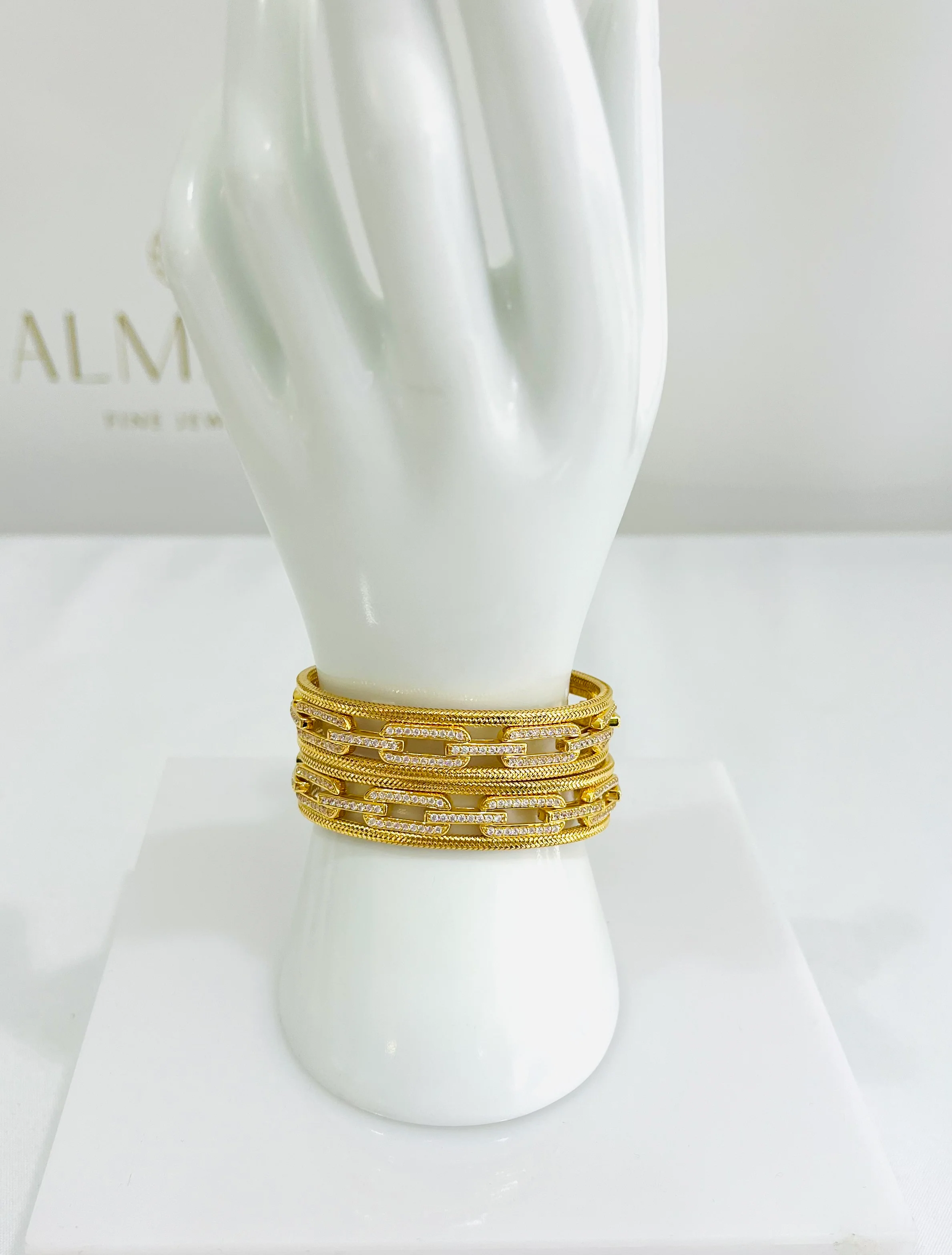 21K Gold Himo Link Cuff Bracelet - Image 8