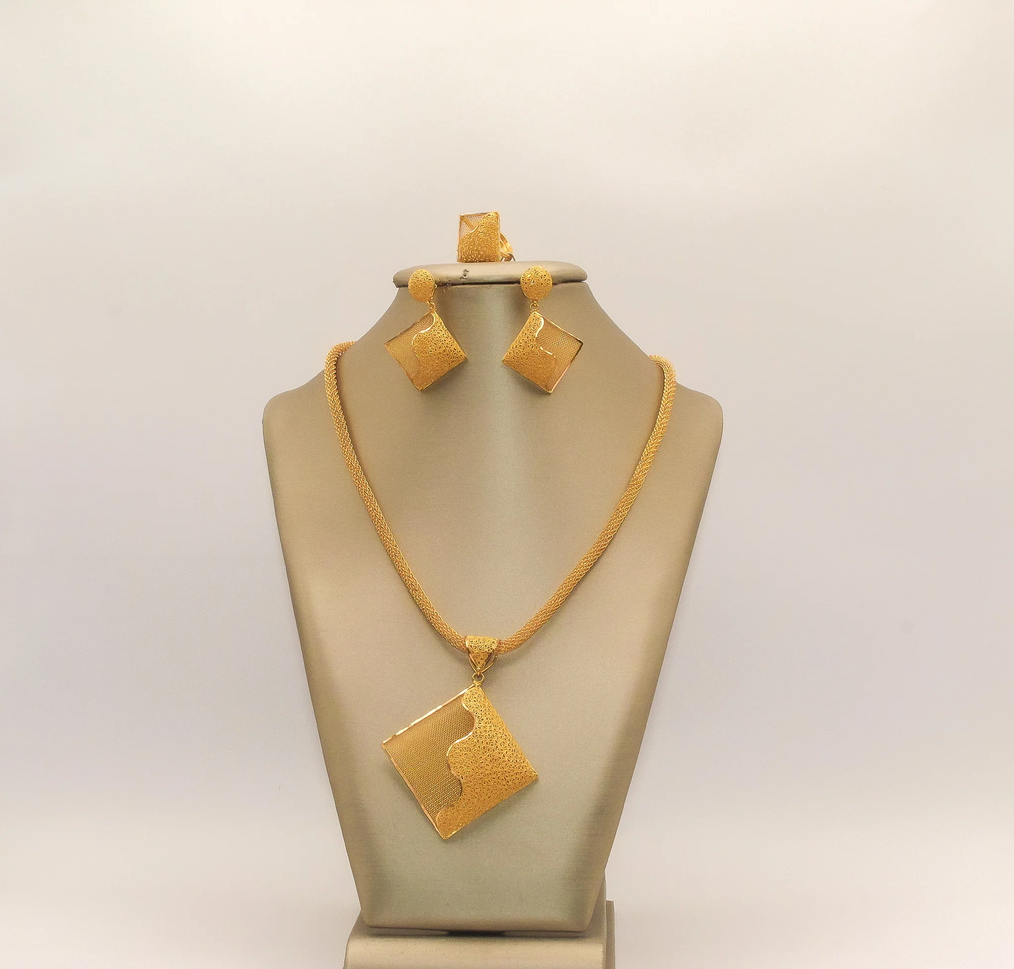 21K Gold Khaliji Set