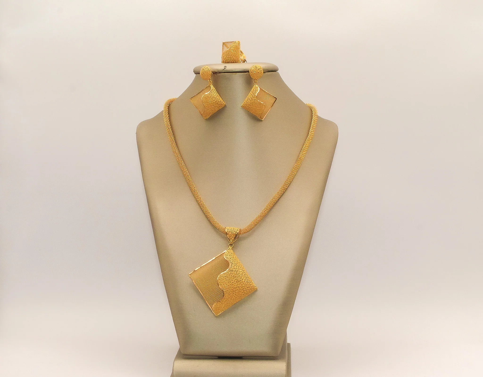 21K Gold Khaliji Set - Image 2