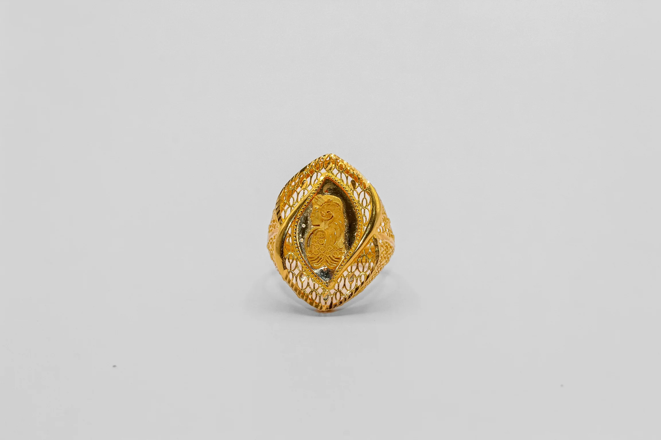 21K Gold Lady Futuna Ring