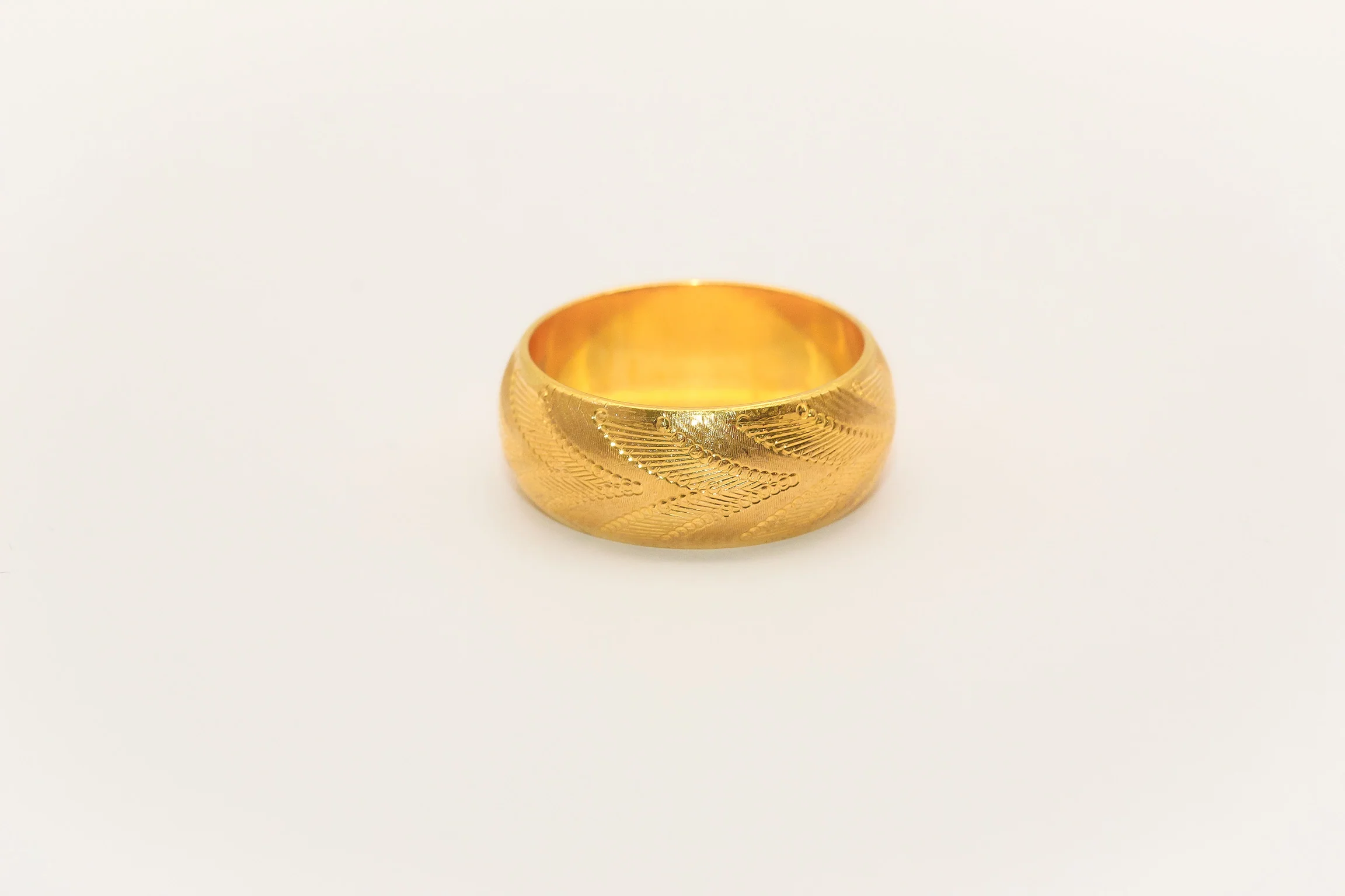21K Gold Comfort Fit Band
