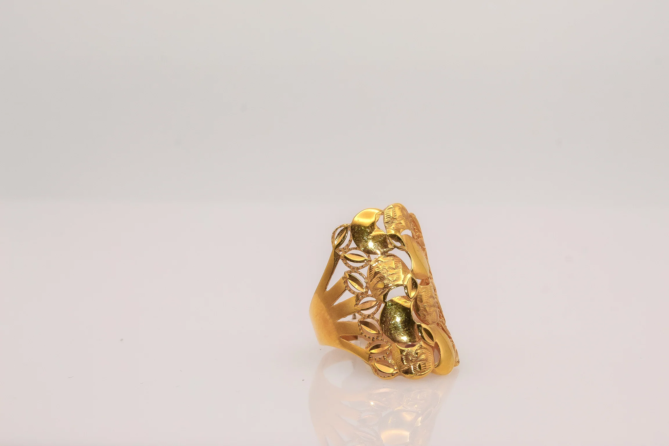 21K Gold Oblong Ring