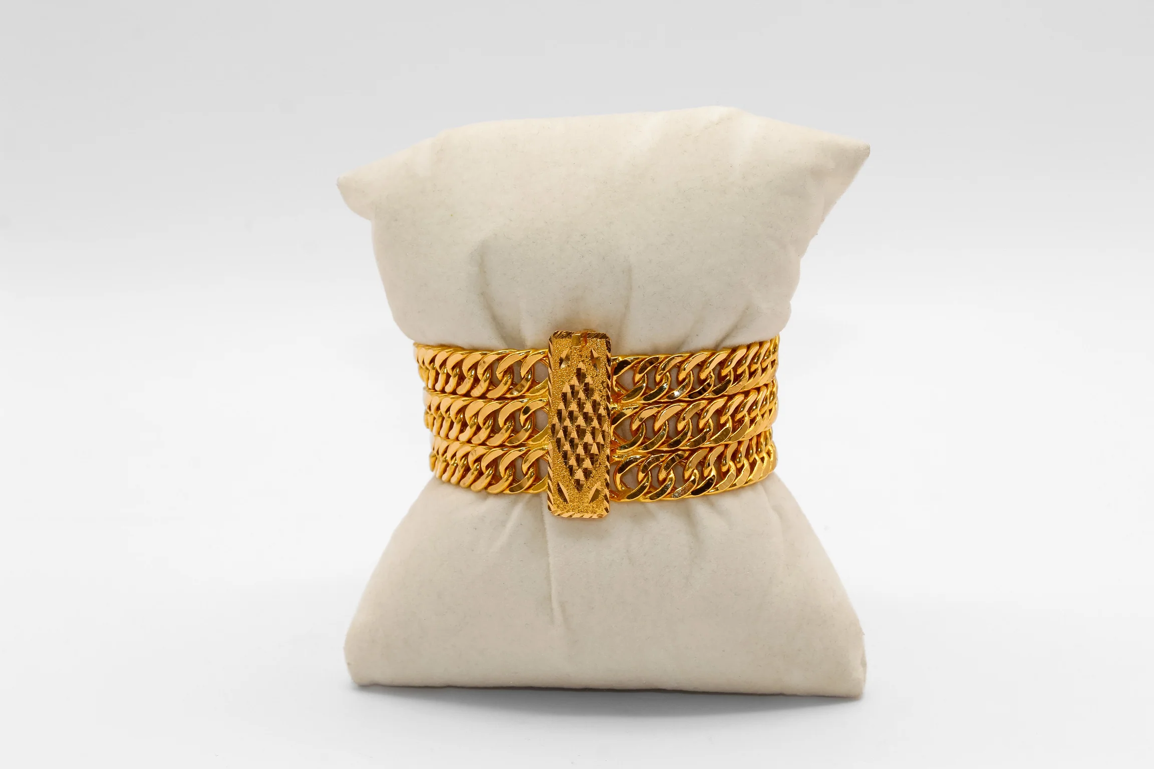 21K Gold Ounsa Bracelet - Image 2