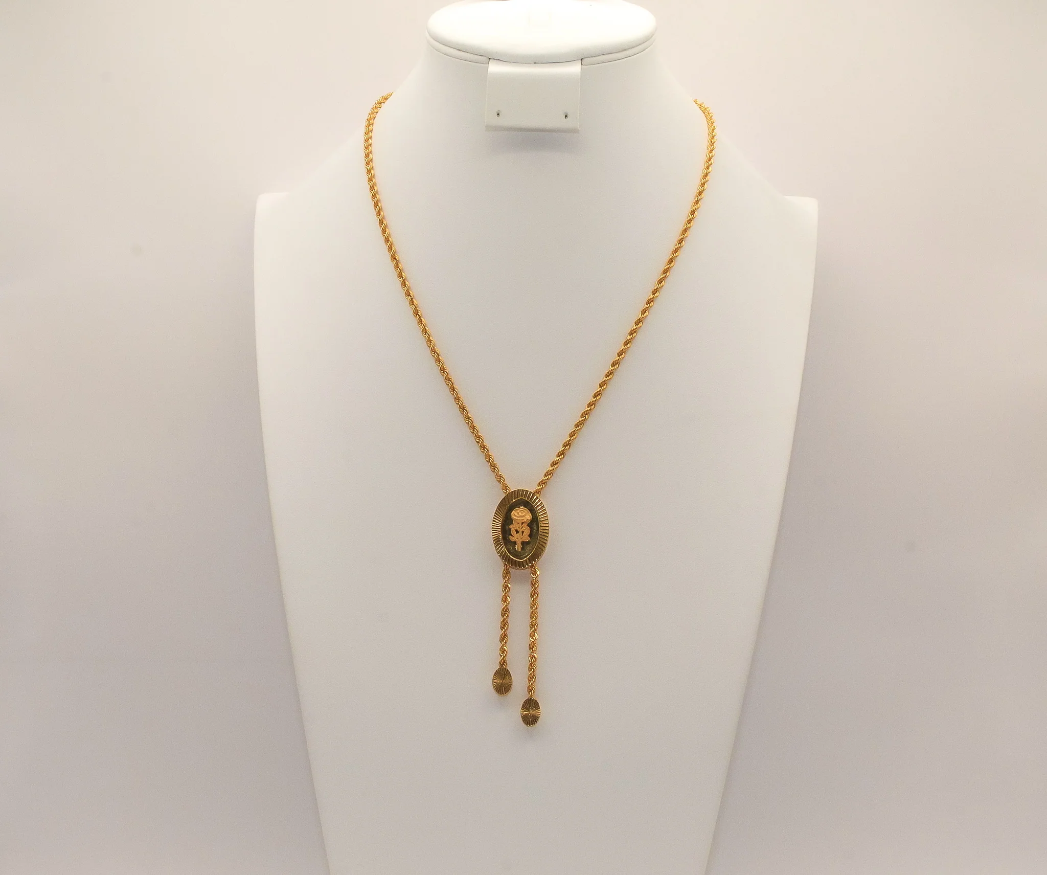 21K Gold Oval Rose Necklace - Image 2