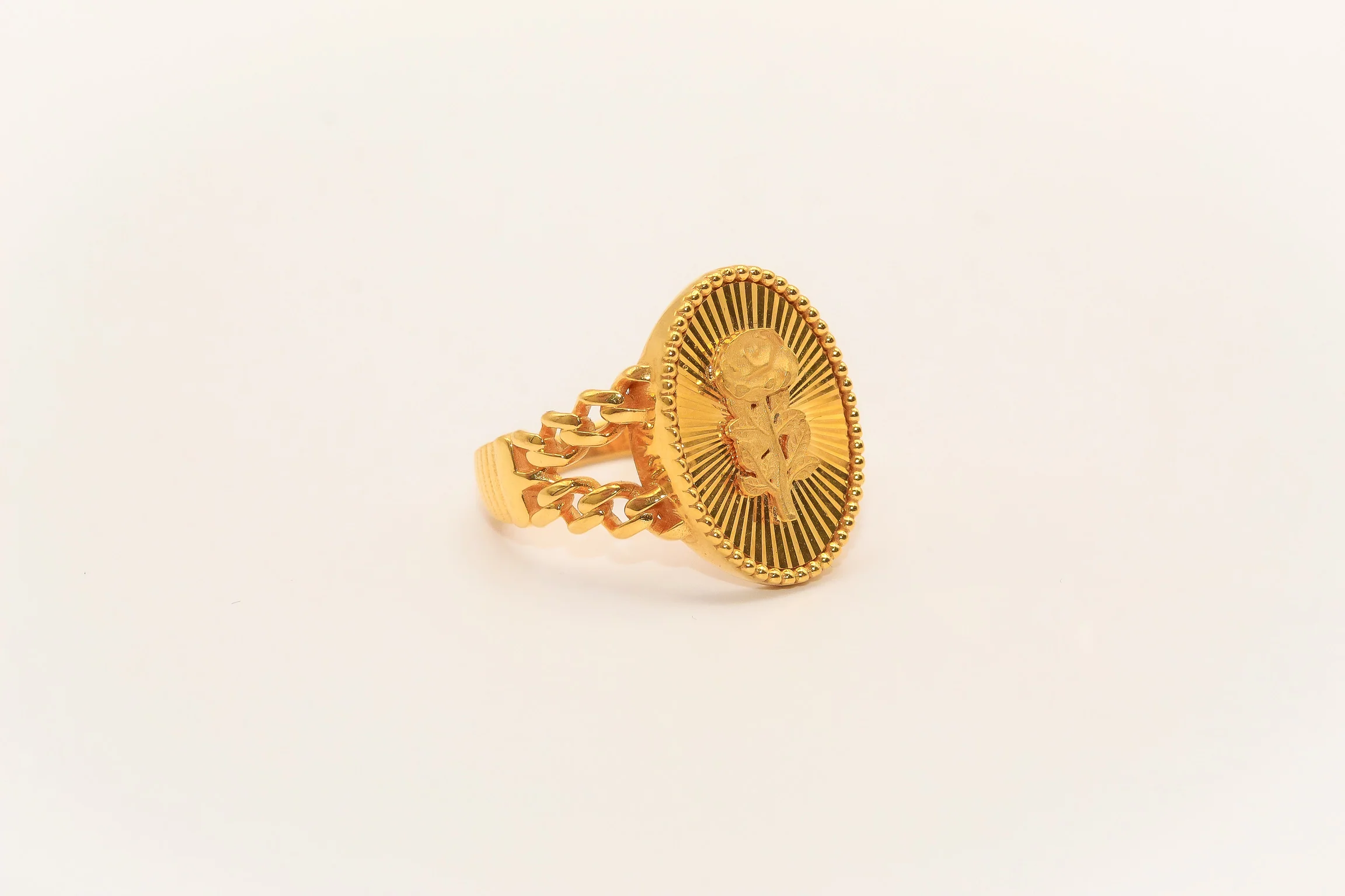 21K Gold Oval Rose Ring - Image 2