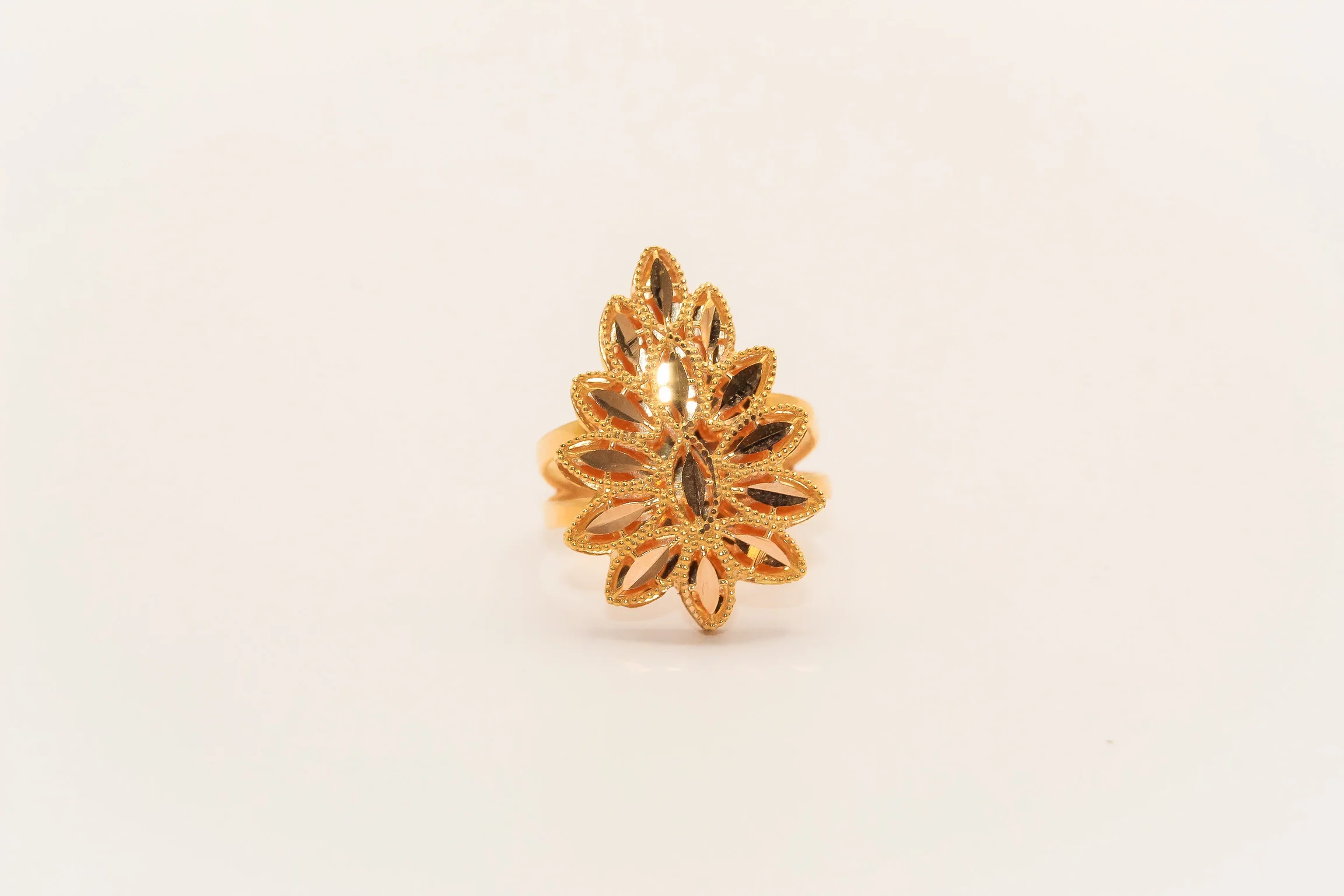 21K Gold Pear Leaf Ring