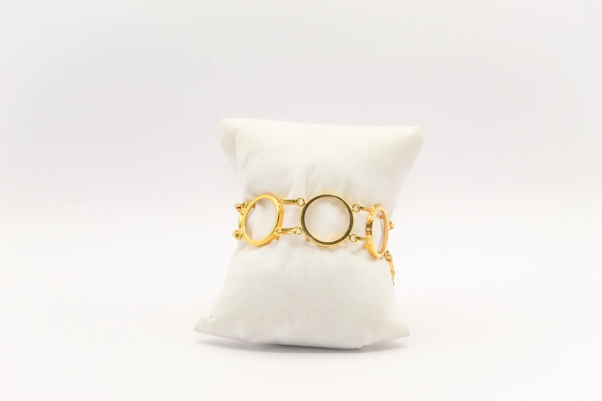 21K Gold Plain Coin Bracelet