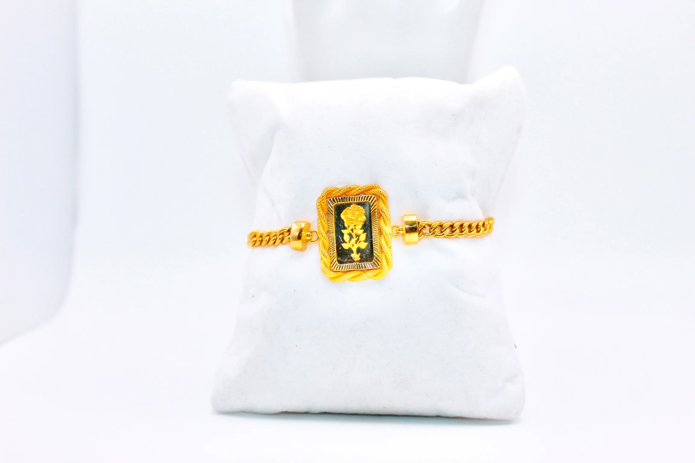 21K Gold Square Rose Bracelet