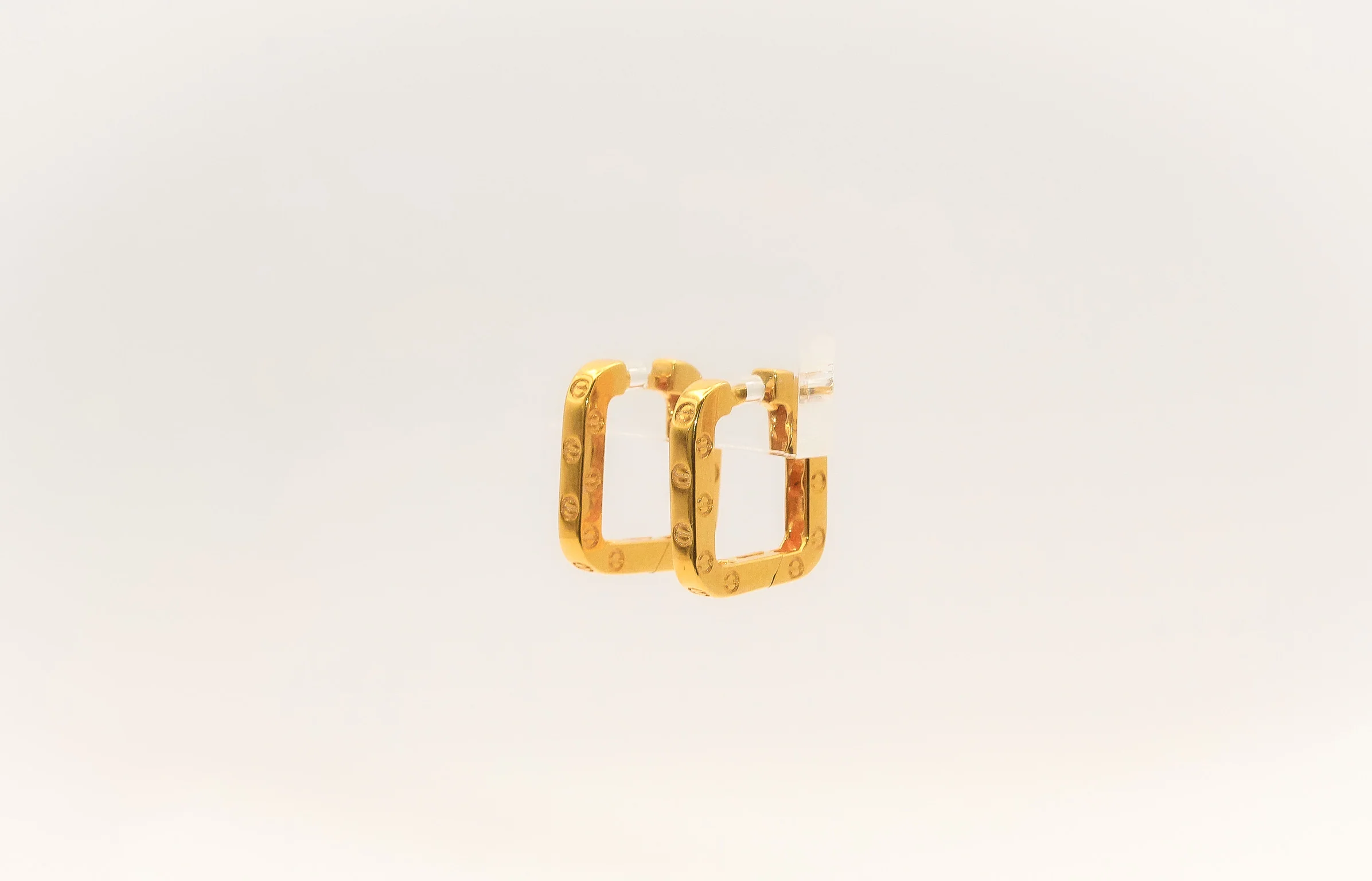 21K Gold Square Mini Huggies Earrings - Image 3