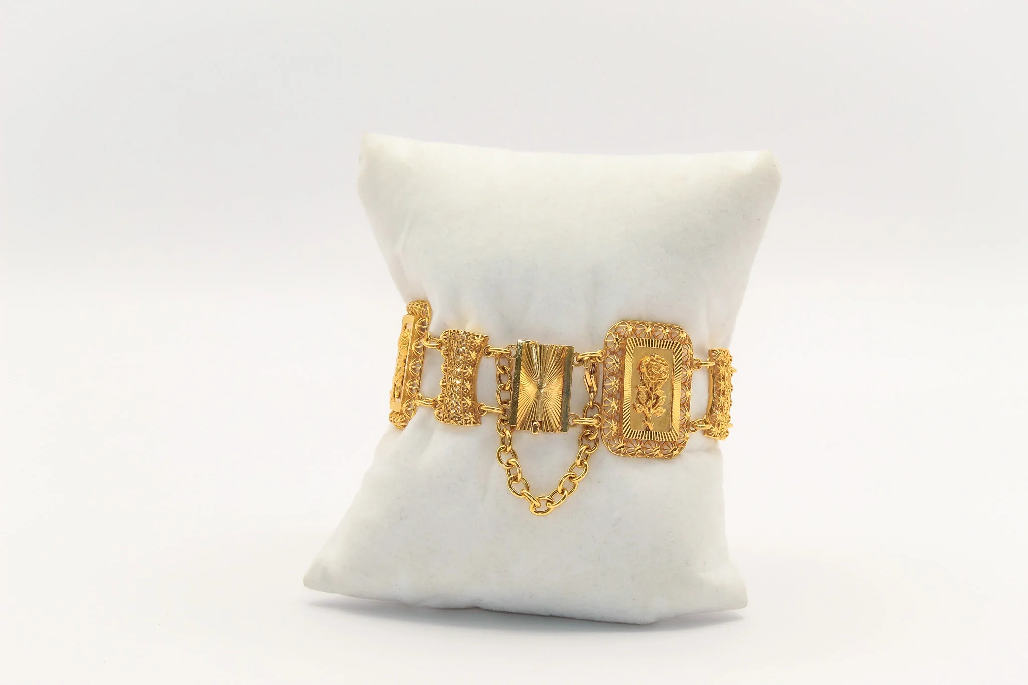 21K Gold Square Rose Bracelet - Image 2