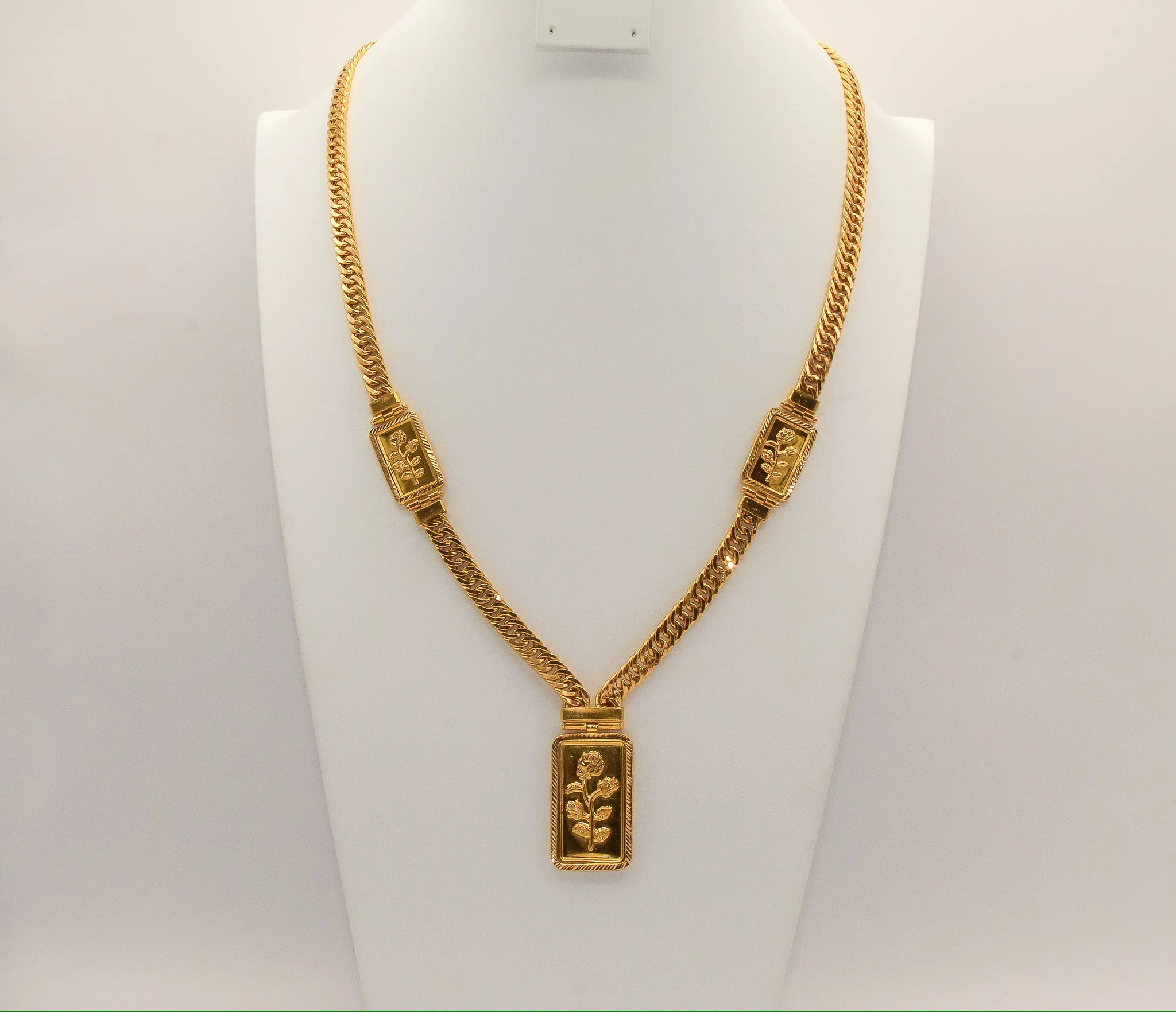 21K Gold Square Rose Necklace