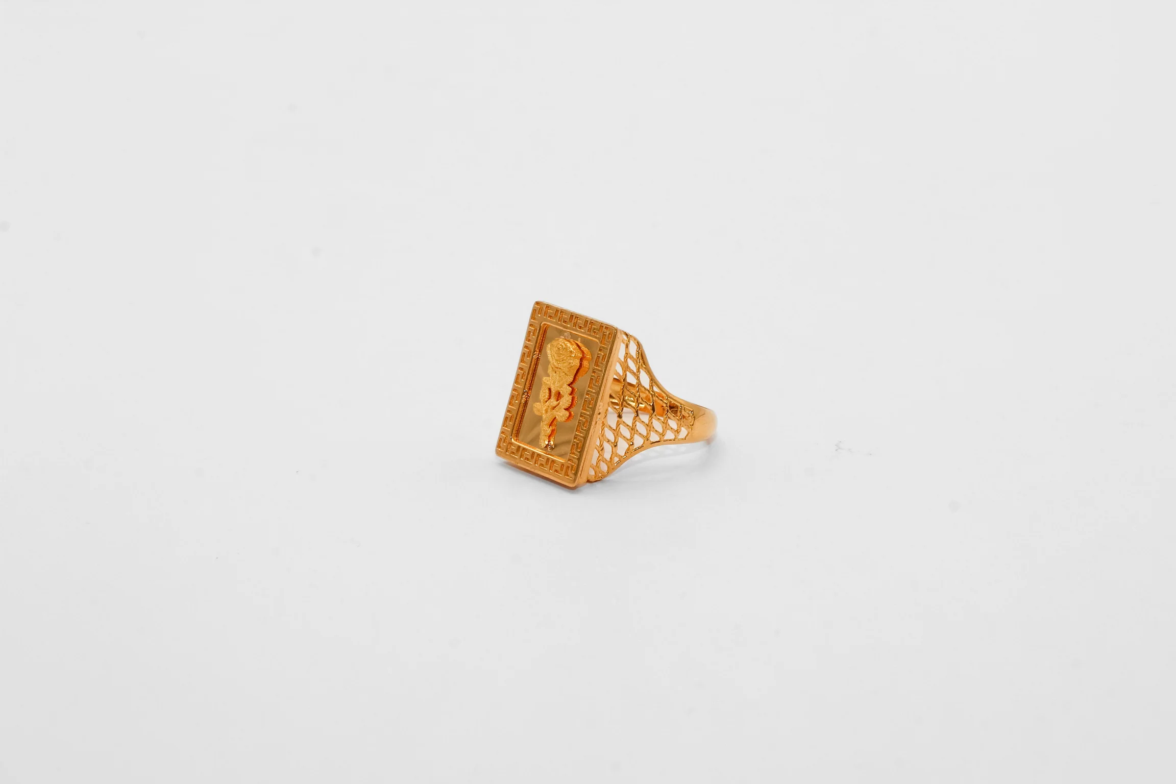 21K Gold Square Rose Ring - Image 2