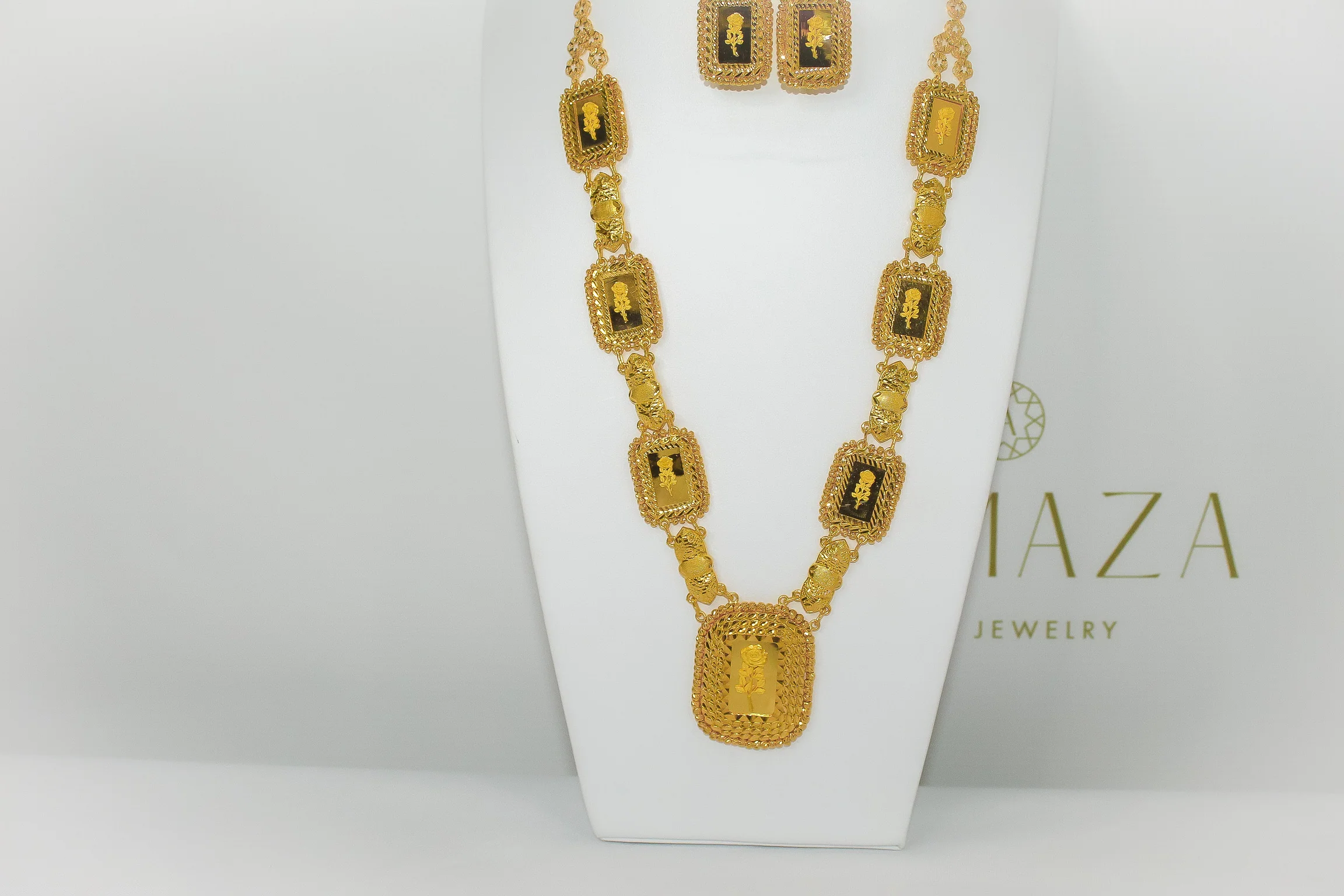 21K Gold Square Rose Set - Image 3