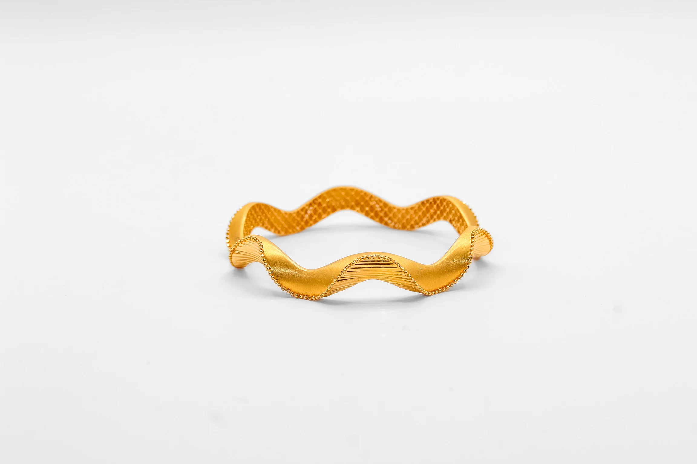 21K Gold Wavy Bangle Bracelet