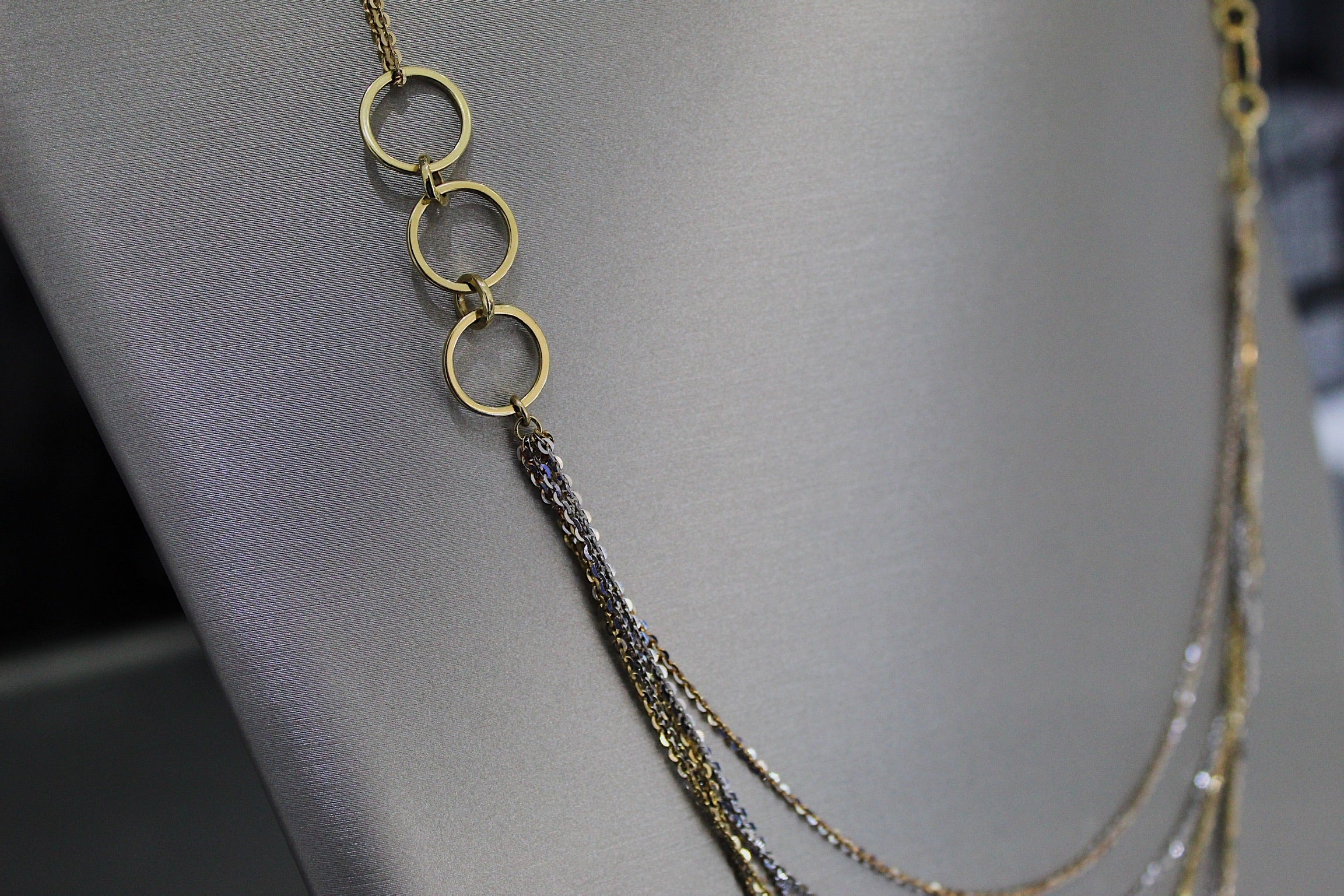 14K Gold Trio Tone Layered Necklace - Image 3